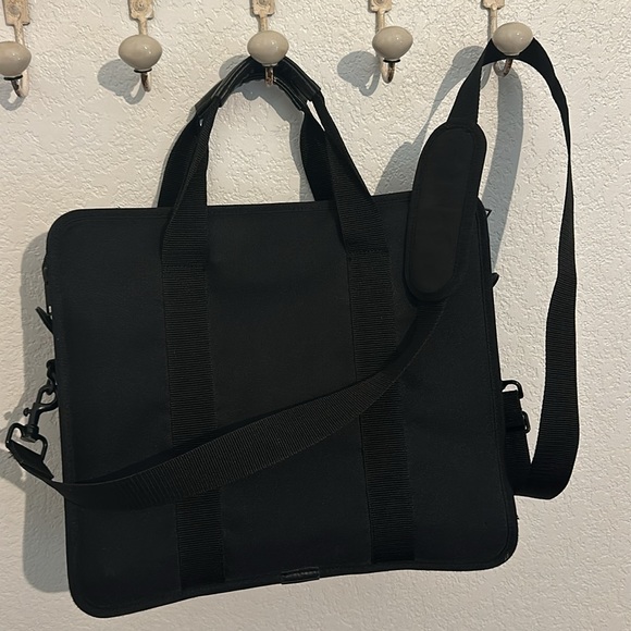 Black laptop bag - Picture 6 of 6